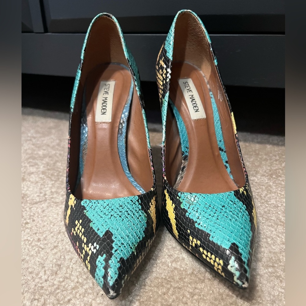 Steve Madden Proto snakeskin pumps